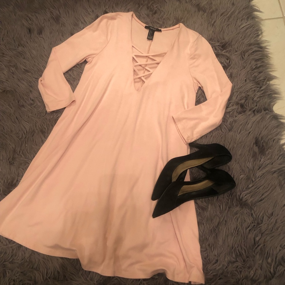 Light pink dress 💕
